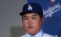 Dodgers Sign Hyun-Jin Ryu