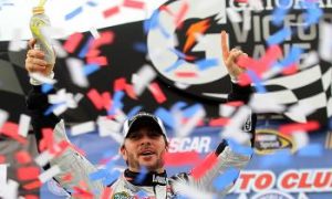 Jimmie Johnson Lucks Into Win at NASCAR Sprint Cup Auto Club 500
