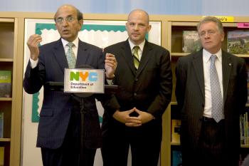 (L-R) School Chancellor, Joel I. Klein, United Federation of Teachers President, Michael Mulgrew, and Administrative Executive Vice President, Peter McNally; announce the Third Annual Public School Progress Reports at PS 189 in the 6th District. (Diana Hubert/The Epoch Times)