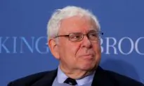 Constitutional Critic Not Reverent to US Constitution