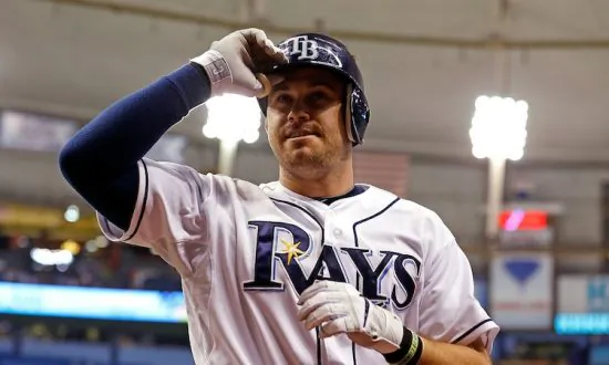 Longoria Signs $100 Million Extension