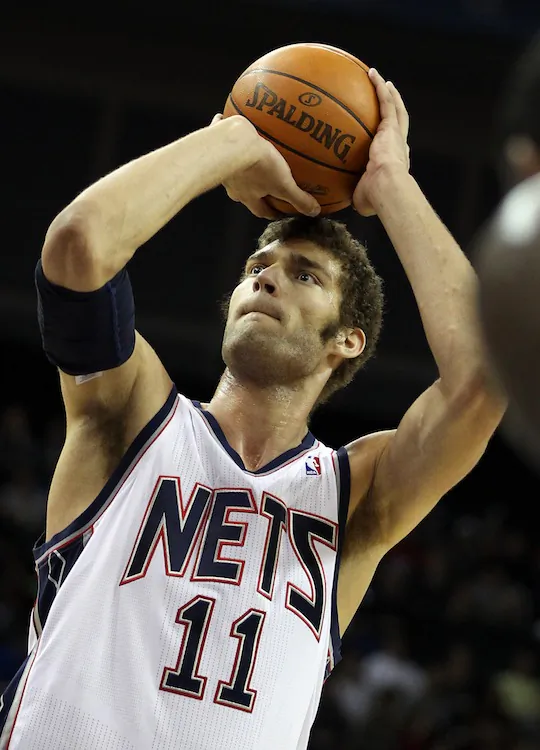 Lopez averaged 19.2 points per contest in five games this season. (Adrian Dennis/AFP/Getty Images)
