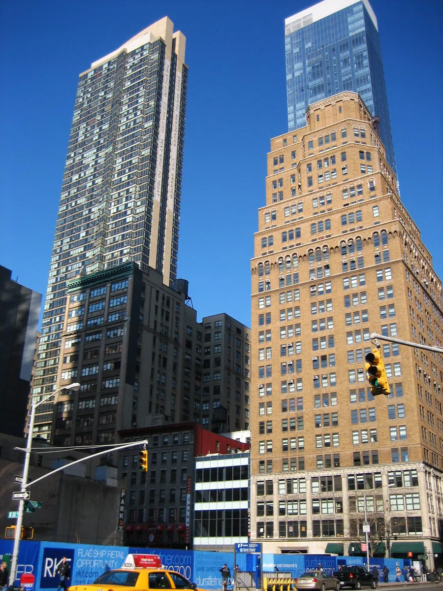 Real estate contracts in Midtown Manhattan were up 22.6 percent in January, compared to the same time last year, according to a Streeteasy report. (Charlotte Cuthbertson/The Epoch Times)