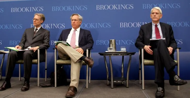 (L to R) Greg Thielmann joined Arms Control Association at the Brookings Institution in 2009. David Hoffman, is Contributing Editor, Foreign Policy Magazine, and the author of “The Dead Hand.” Steven Pifer, former ambassador to Ukraine, is director of Arms Control Initiative at the Brookings Institution, and author of new report, “Missile Defense in Europe: Cooperation or Contention?” They spoke May 17 at Brookings on U.S.-Russian relations (Gary Feuerberg/ The Epoch Times)