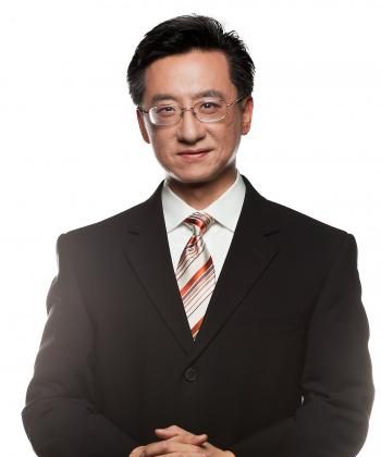 POPULAR NTDTV SHOW: Host of the Weekly Economic Review, Dong Xiang, tells in an exclusive interview with The Epoch Times, how his frustration with the news blackout of the Chinese Communist Party led him, with other Chinese from the mainland,  (Courtesy of NTDTV)