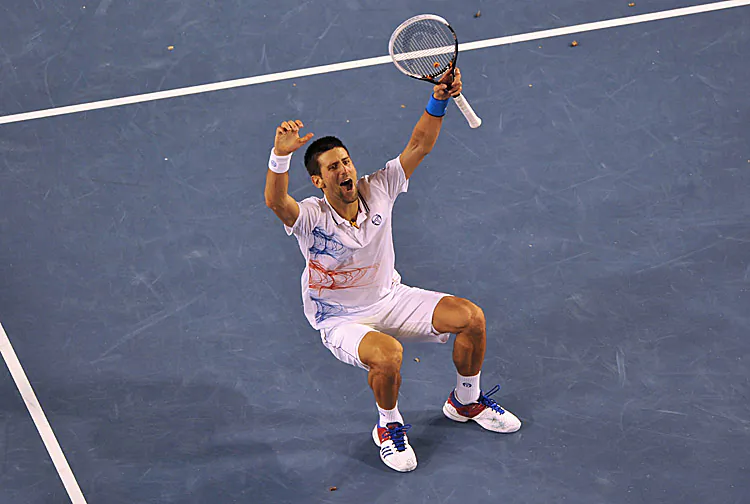 Andy Murray reacts in his semifinal match against Novak Djokovic. (Mark Kolbe/Getty Images)