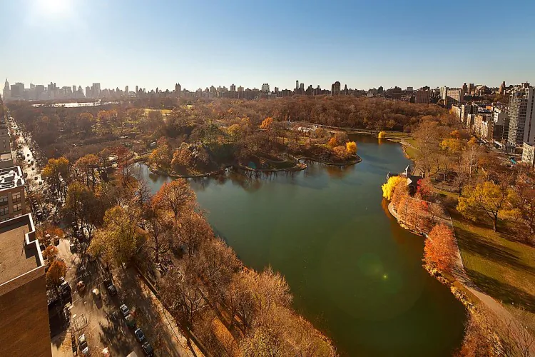 Views of Central Park from One Museum Mile. The northern part of the park, which was built in 1858, was a most unwelcoming area until reforms and renovations in the last two decades. (Photos courtesy of Hundred Stories PR)