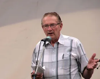 Food Fights: Saskatchewan Farmer Tells of the Dangers of Bio-tech Manipulation