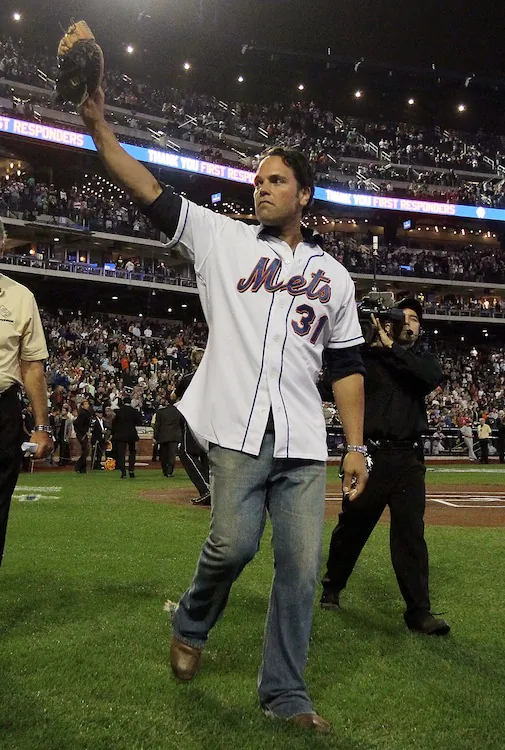 Mike Piazza retired with more home runs at the catcher position (396) than anyone else in history. Will it be enough to make the Hall of Fame though? (Jim McIsaac/Getty Images)