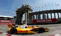 Ryan Hunter Reay Wins Third IndyCar Race in a Row on Streets of Toronto