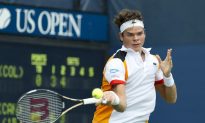 Raonic Struggles Through to US Open Second Round