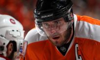 Philadelphia Flyers and Chicago Blackhawks to Begin Battle for Stanley Cup