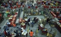 Royal Mail Postal Workers Vote for Pre-Christmas Strikes