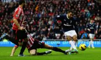 Surging Spurs March On Over Buoyant Sunderland 2–1
