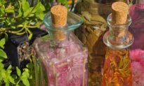 Herbal Vinegars, Decorative and Delicious