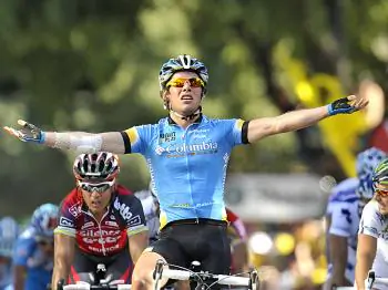 Cavendish Sprints to Fourth Stage Win in 2008 Tour de France
