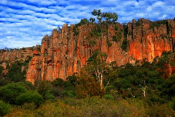 Mt. Arapiles has often been referred to as Victoria's Uluru, here we can see why. (Proper Dave)
