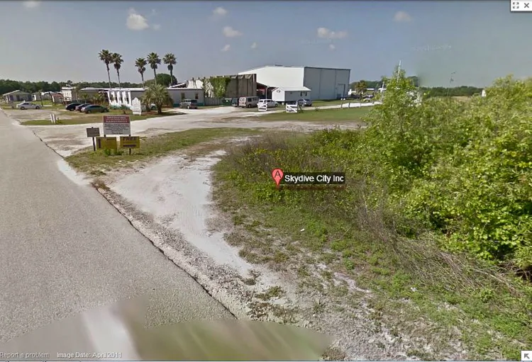 Two die skydiving: A Google Maps street view of Skydive City's base in Zephyrhills, Fla., the company that led an expedition March 23, 2013, in which two Icelandic jumpers died. (Screenshot via The Epoch Times)