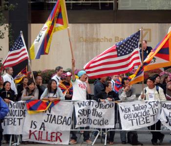 SHAME ON U.N.: Tibetans protest Chinese politician Wen Jiabao at the United Nations Header Quarters in Manhattan during the General Assembly on Tuesday. Wen Jiabao is officially the number two leader in China’s communist regime. (Tim McDevitt/Epoch Times)