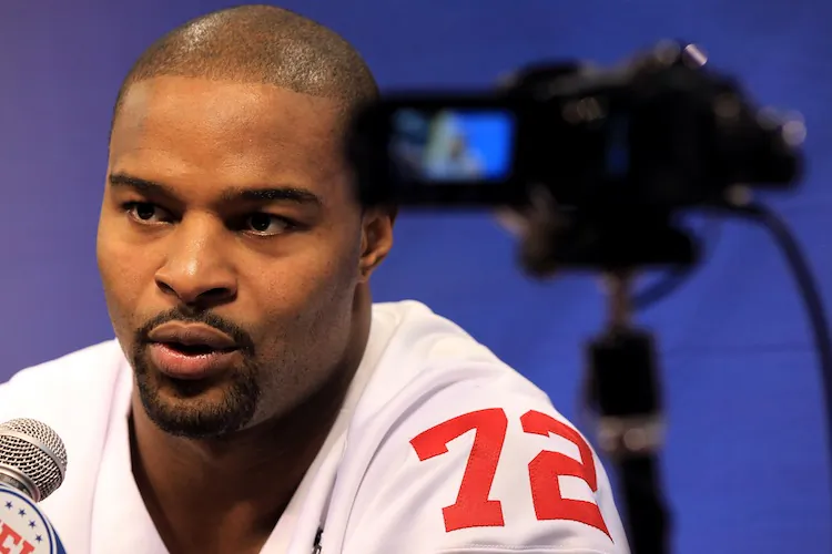 Osi Umenyiora was present at the Tuesday's media sessions but not Wednesday. (Scott Halleran/Getty Images)