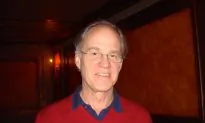 China Researcher Learns More About China After Watching Shen Yun