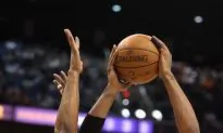Free Agent David West Signs With Indiana