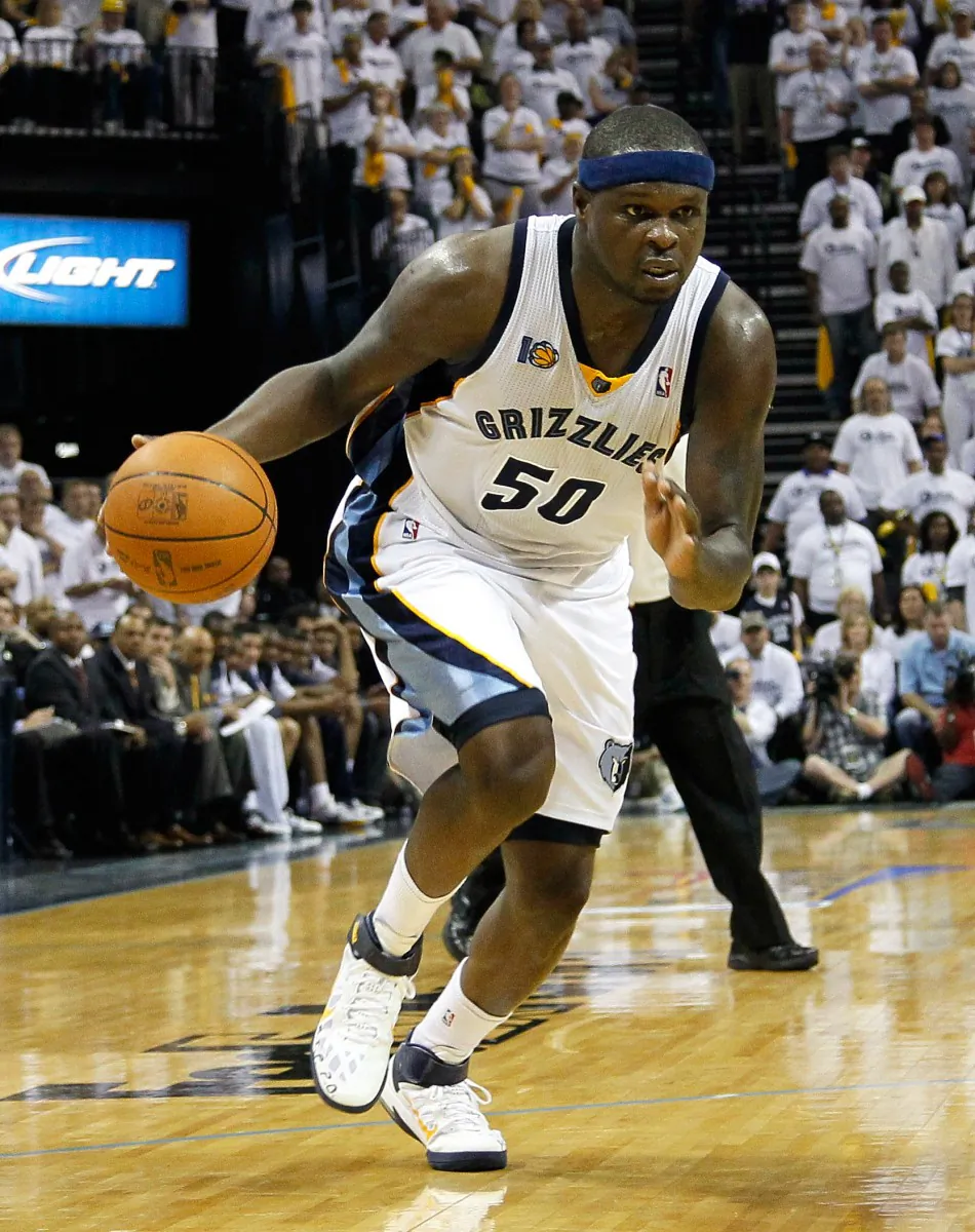 Grizzlies' leading scorer Zach Randolph has torn his MCL. (Kevin C. Cox/Getty Images)