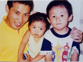 Zhang Yuhui is shown with his son and daughter before he was imprisoned in China for working on The Epoch Times website. (The Epoch Times)