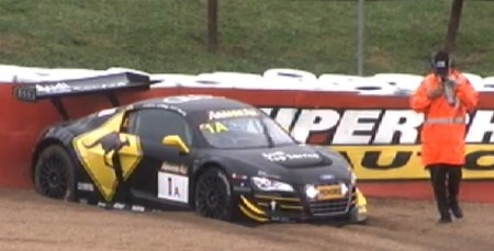 aaaAudiOneBuried The #1 Audi goes into the gravel, but doesn't lose a lap. (bathurst12hour.com.au)