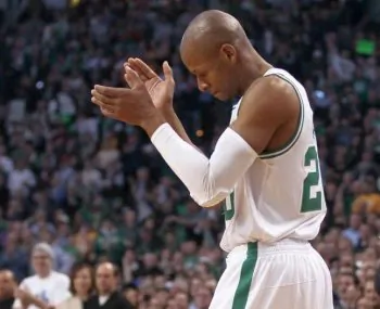 Lakers Win Against Celtics as Allen Makes History