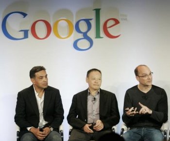 GOOGLE SUPPORTERS: Research shows BlackBerry and iPhone are losing market share to Google's Android. (L-R) Dr. Sanjay Jha, CEO of Motorola, Peter Chou, CEO of HTC, Andy Rubin, vice president of engineering for Google, and Mario Quieroz, vice president of product management for Google are seen at a conference in CA. (ROBERT GALBRAITH/AFP/Getty Images)