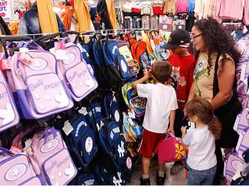 Back-To-School 2008 A Drag on Retailers