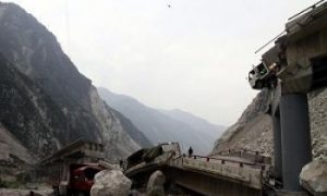 Six Die in Bridge Collapse in China Quake Zone