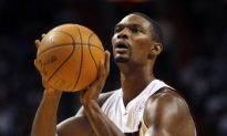 Chris Bosh, Heat Scorch Phoenix Suns 123—96