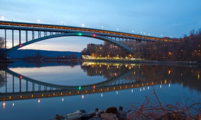 Future plans for the Henry Hudson Bridge may include a bike path from the Bronx to Manhattan. (Benjamin Chasteen/The Epoch Times)