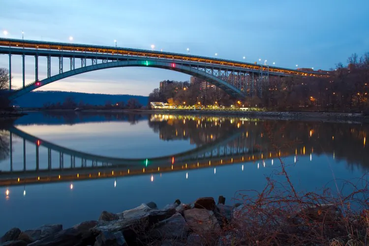 Future plans for the Henry Hudson Bridge may include a bike path from the Bronx to Manhattan. (Benjamin Chasteen/The Epoch Times)