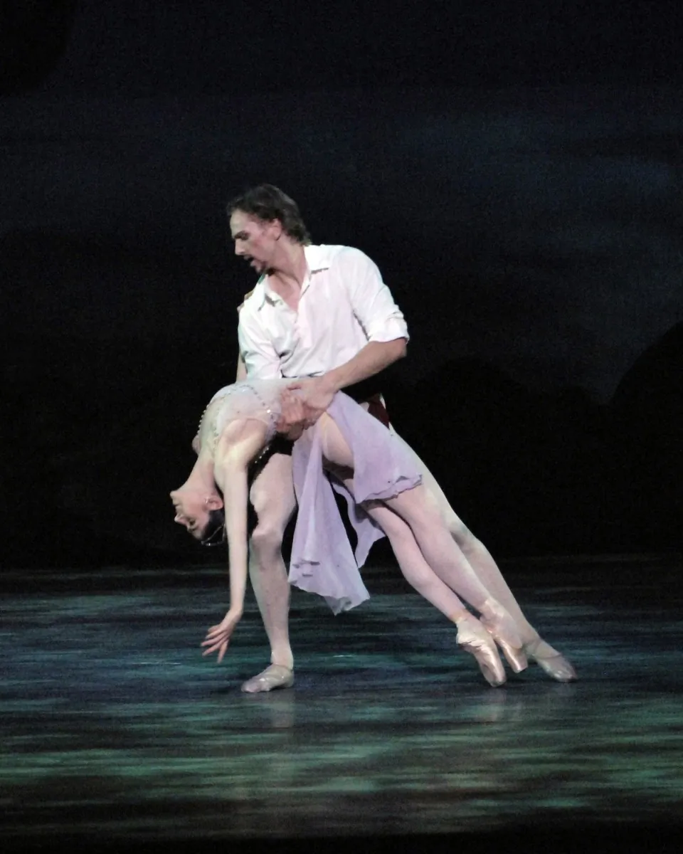 Paloma Herrera and David Hallberg in “Le Corsaire.” (Gene Schiavone)