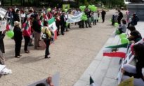 Edmonton Rally Shows Solidarity with Protesters in Iran