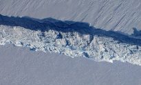 NASA Survey Captures Deteriorating Glaciers