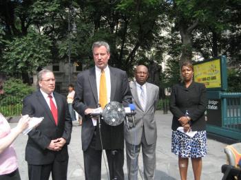 ‘Archaic’ Rule Keeps De Blasio Off Ballot