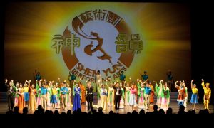 Company Founder Says of Shen Yun 'I am enjoying this tremendously'