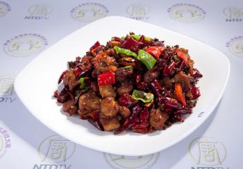 A Sichuan dish prepared during the NTDTV International Chinese Culinary Competition. (Edward Dai/The Epoch Times) A Sichuan dish prepared during the NTDTV International Chinese Culinary Competition. (Edward Dai/The Epoch Times)