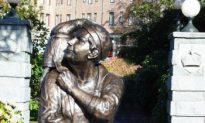 Emily Carr Honoured With Hometown Statue