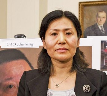 HUSBANDLESS: Geng He, wife of civil rights attorney Gao Zhisheng. Gao has released several letters detailing the torture he was subjected to while in captivity. He is currently being held in extralegal custody, and his whereabouts and welfare are unknown. (Lisa Fan/The Epoch Times)