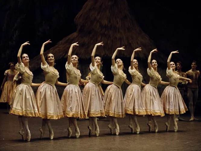 A scene from the Paris Opera Ballet's "Giselle." The ballet runs from July 13-19 at the David H. Koch Theater,Lincoln Center. (Lincoln Center)