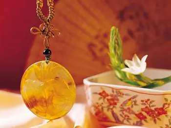 In Ancient China, Tying Knots Was an Art Form