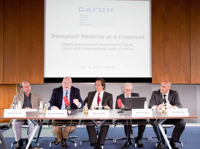 David Matas, a co-author of the seminal research report on organ harvesting from Falun Gong practitioners in China, spoke at the conference. (Jason Wang/The Epoch Times)