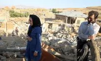 Aid Slow to Reach Iran’s Quake-Hit Northwest