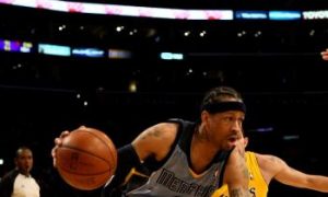 Sixers Break 12-game Losing Streak, Thrash Warriors