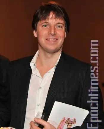 Award-winning violinist Joshua Bell at the premier of the Divine Performing Arts show in Kennedy Center Opera House. (The Epoch Times)